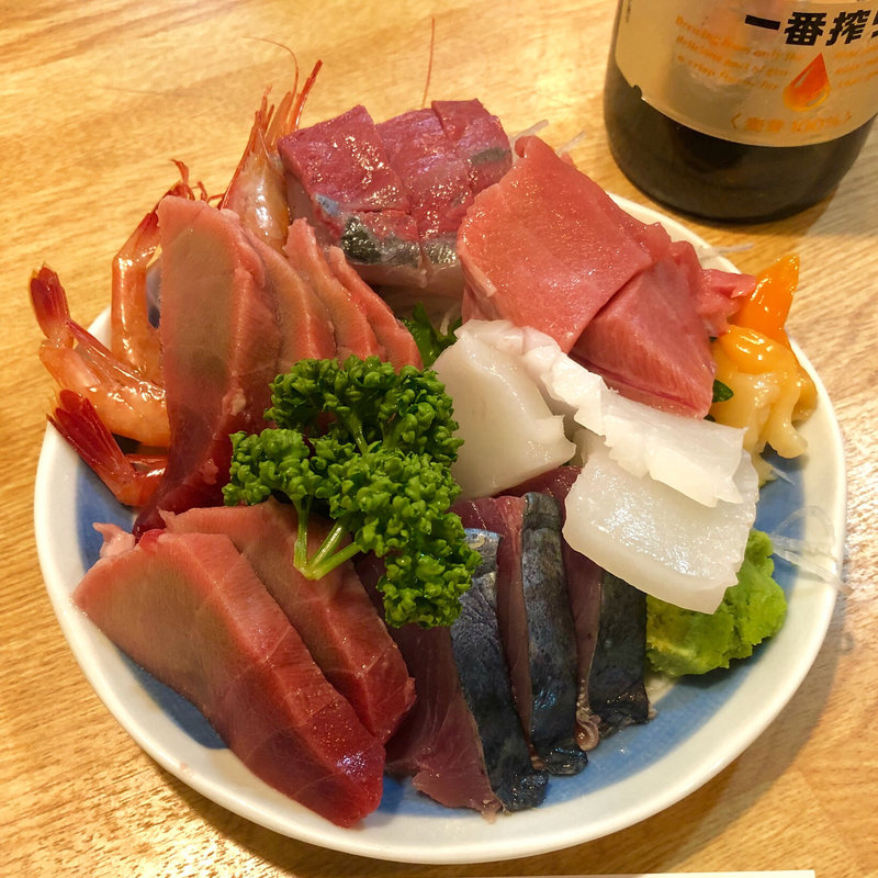 刺身盛り合わせ(味久 )
