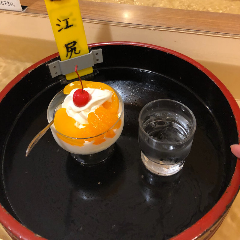 ピーチパフェ(どんぐり)