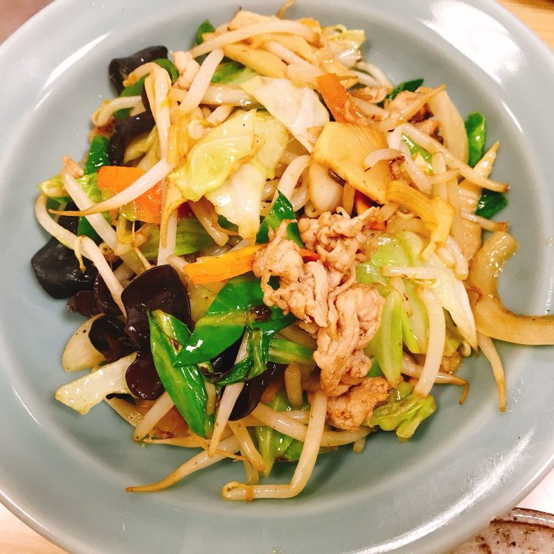 肉野菜炒め(動坂食堂 （ドウザカショクドウ）)
