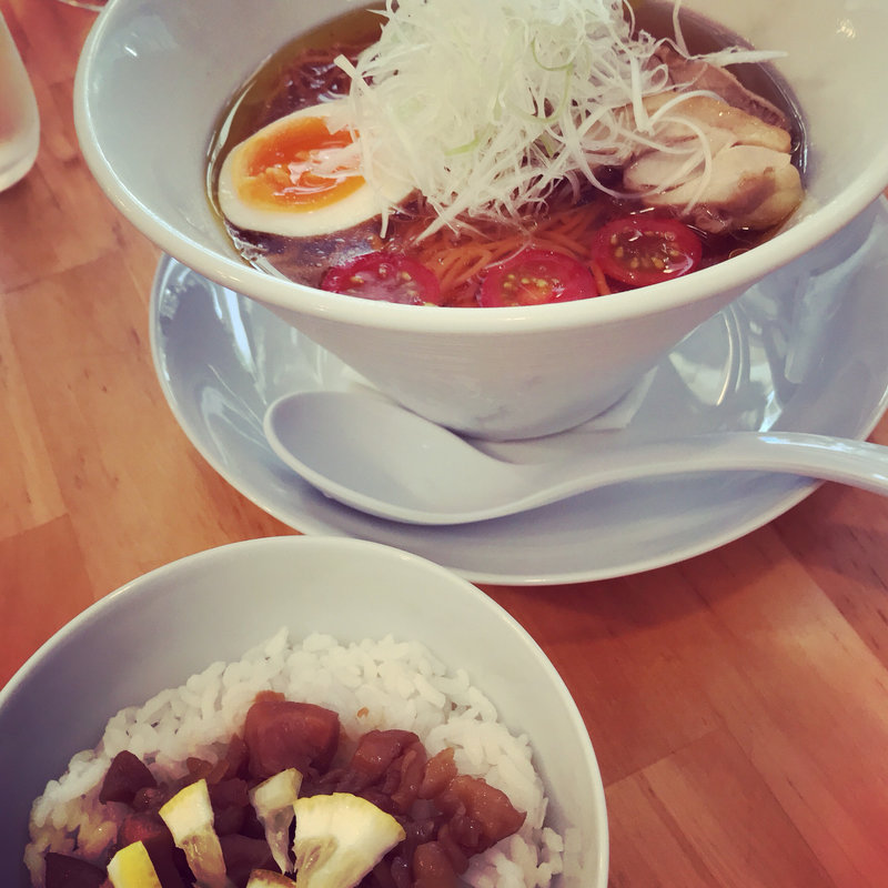 とうがらしラーメン＆とりごはんセット(Hippo)