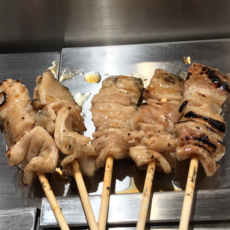 しろ(秋吉 小浜店 （あきよし）)