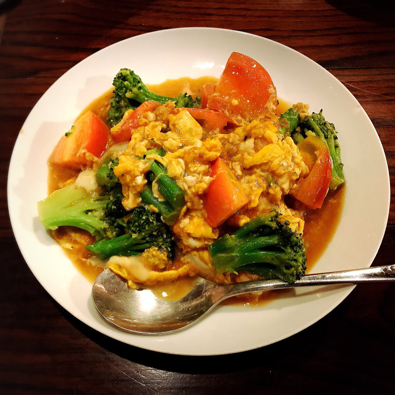 トマトとブロッコリーのトロトロ玉子炒め(いが嵐倉庫 )