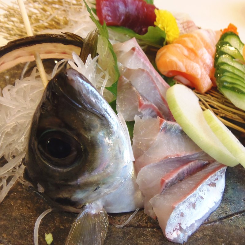 活あじ姿造り(旬彩割鮮 きむら)