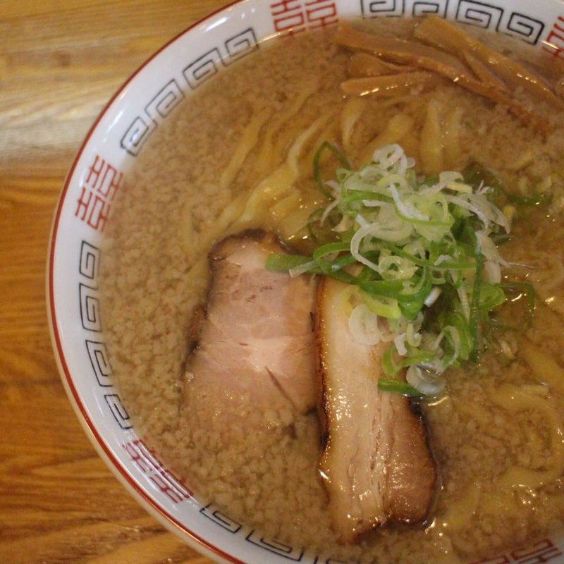 背脂醤油大盛(らーめん心繋 （しんわ）)