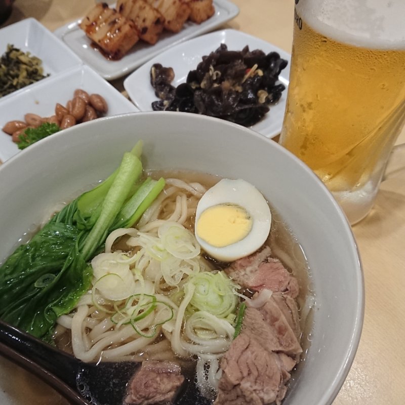 牛肉麺 薬膳塩(三商巧福 赤坂店 （サンショウコウフク）)