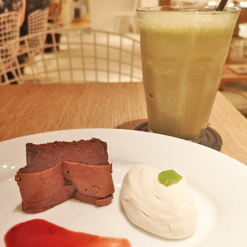 生チョコ風チョコレートケーキ(ukafe)