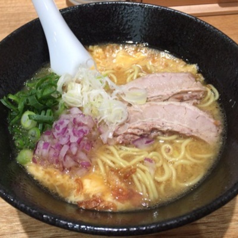 まろやかとじ玉らーめん(くろす)