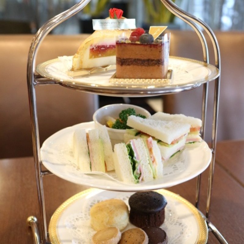 アフタヌーンティセット：ミレフォリア(カフェレストラン ミレフォリア)