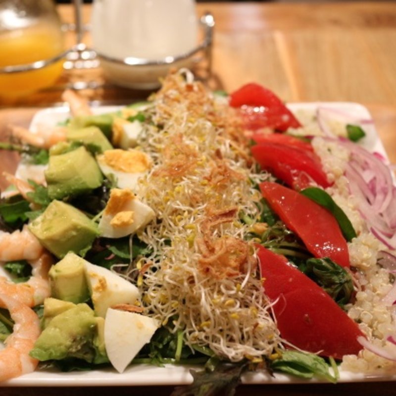 ハワイアン ローカル コブサラダ(ALOHA TABLE ペリエ千葉)