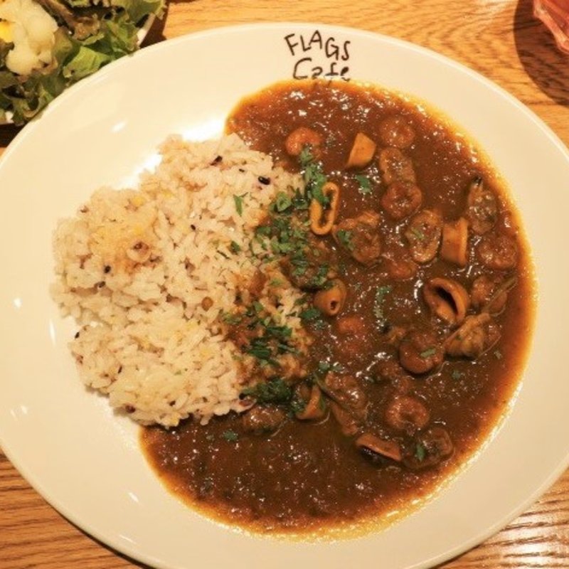 シーフードカレーと二十穀米ごはん(フラッグスカフェ&ダイニング )