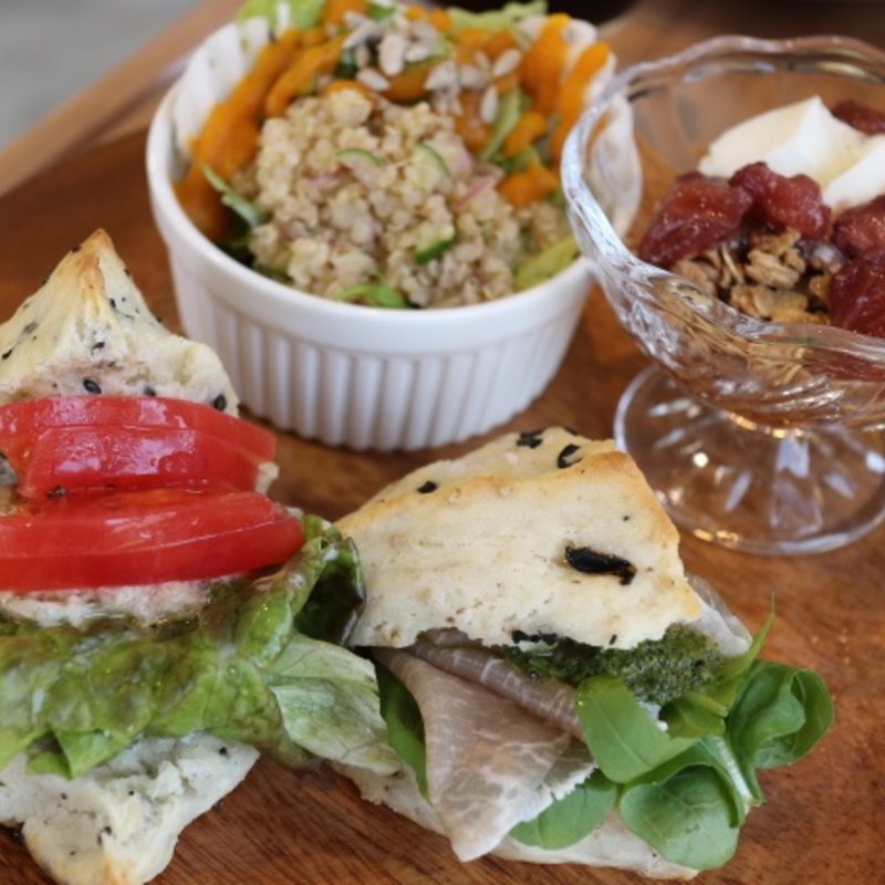 ethicaスコーンサンドイッチ ミニサラダ・デザート付き(ethica Table)