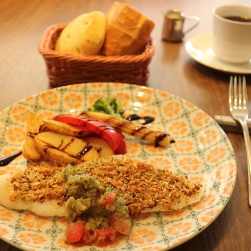 舌平目の香草焼き　ケッカソース (common cafe 千葉駅店)