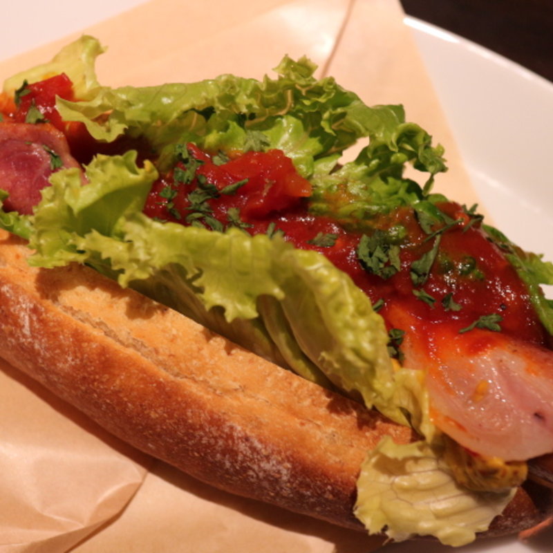 ホットドッグ『サルサ』(梟書茶房 Ｅｓｏｌａ池袋店)
