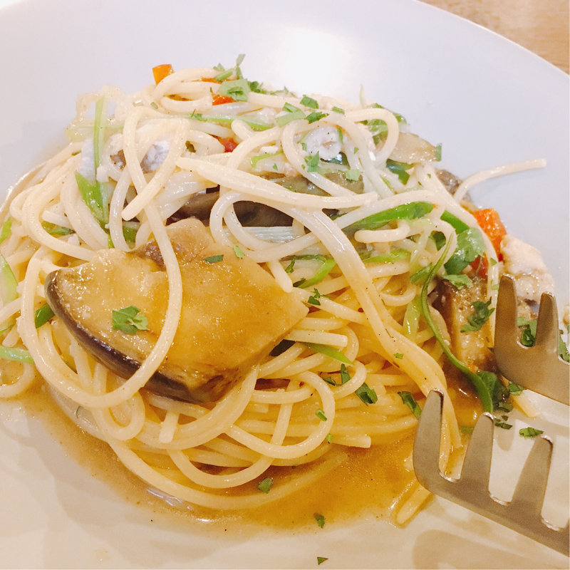 鱧と賀茂茄子のアーリオオーリオ 山椒風味(Cafe RIGOLETTO)