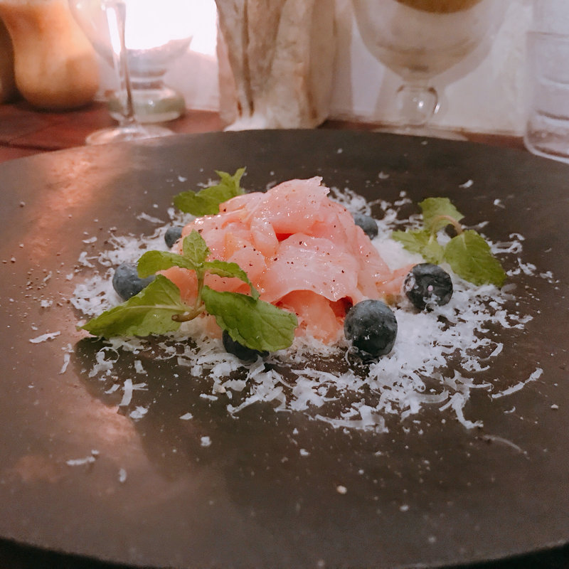 軍鶏の生ハム(Comptoir Coin （コントワールクアン）)