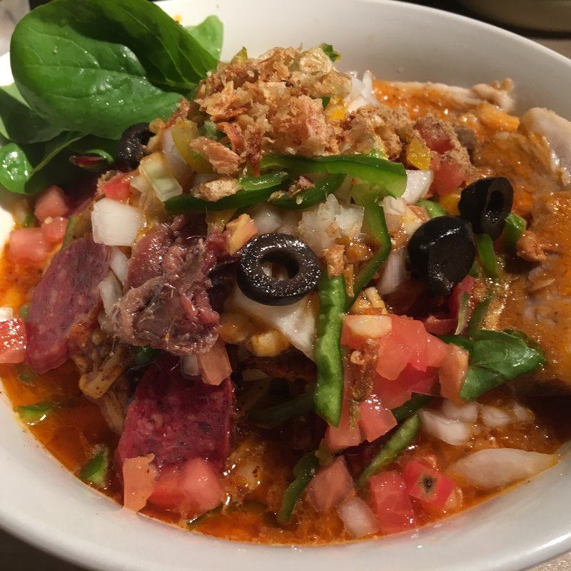 ピザソバ大に肉トッピング(アジトイズム （ajito ism）)