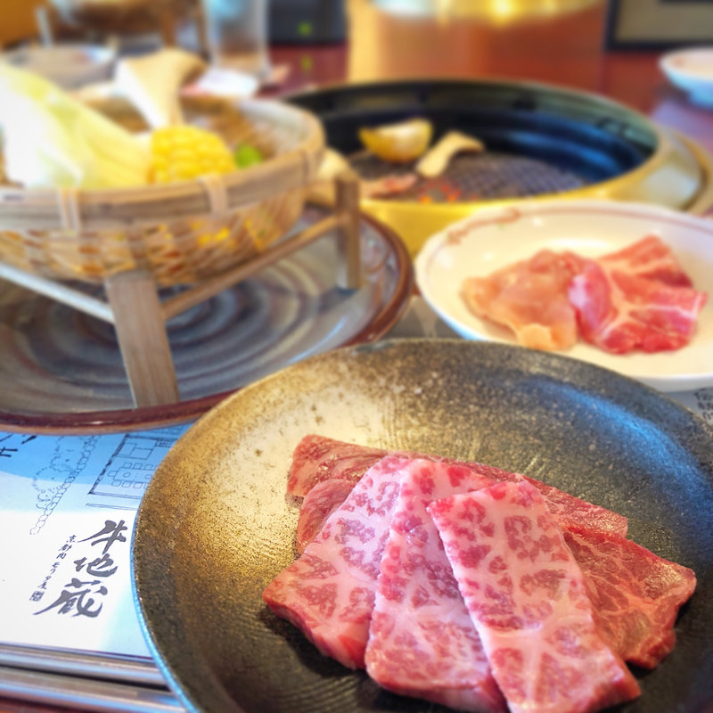 摂津峡(にく家 牛地蔵 （ウシジゾウ）)