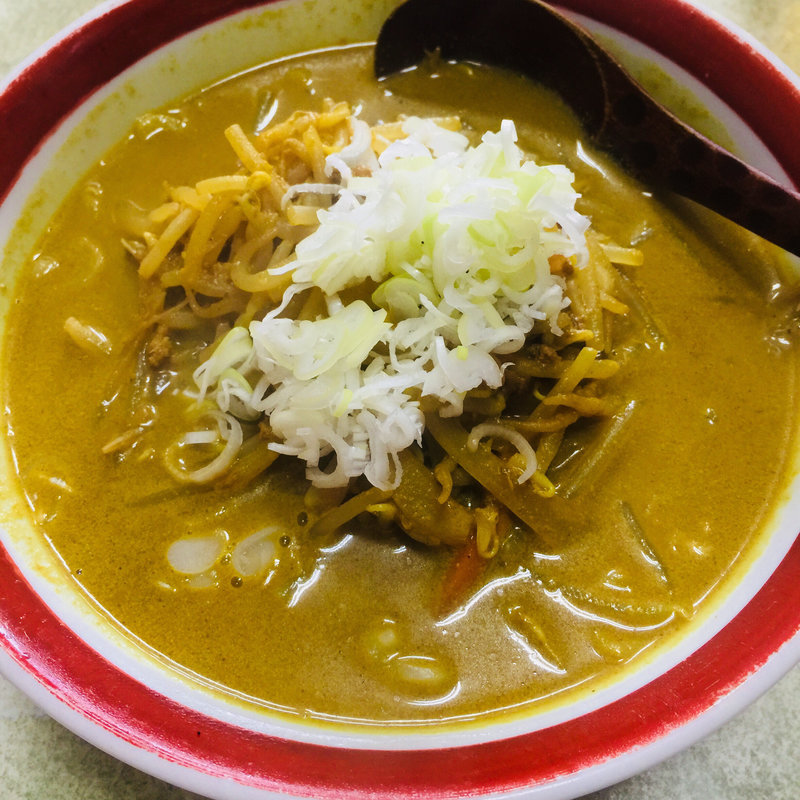 味噌ミルクカレーラーメン(季節メニュー）(来来来 （ミライ）)