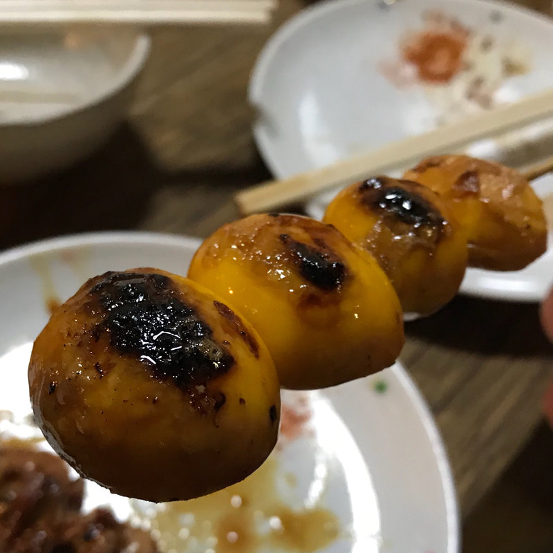 とりもつ玉子のみ〈きんかん〉（一皿三串）(やき鳥よしや)