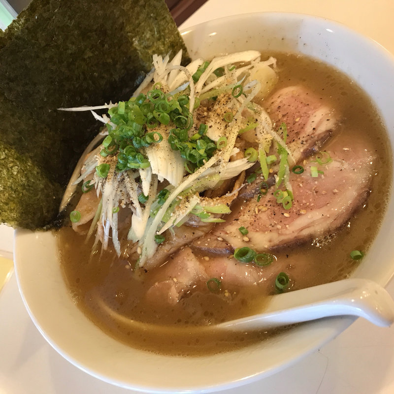 肉盛りチャーシュー麺 豚骨醤油(福多寅らあめん )