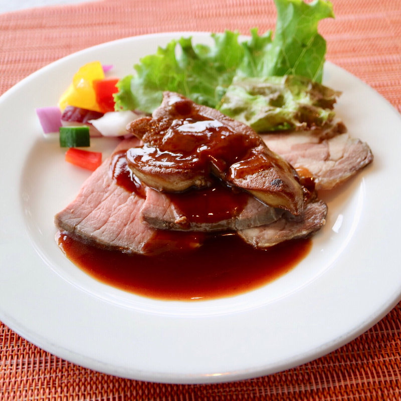 ローストビーフとファグラ ロッシーニ風(ブラッセリー フローラ)