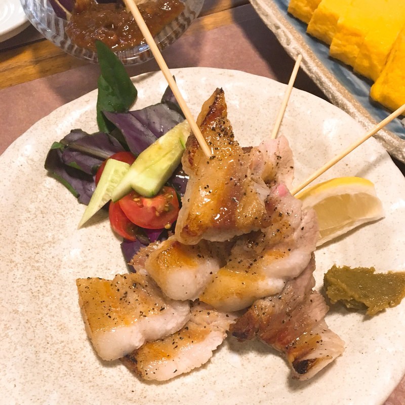 桜島美湯豚厚切三枚肉塩焼き(薩摩串焼・釜めし おごじょ家 門前仲町店)