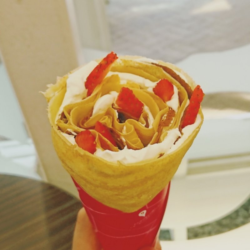 イチゴミクレープ(コムクレープ 自由が丘店)