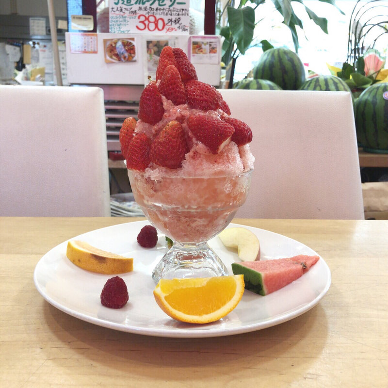 いちごフラッペ(トップフルーツ八百文)
