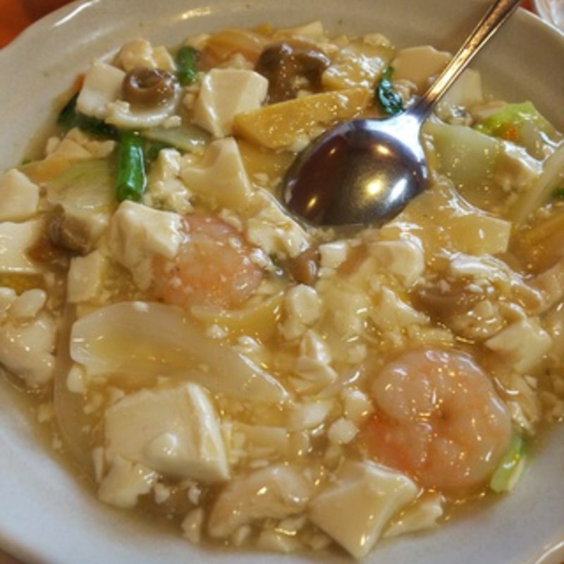 エビ・イカ・鶏肉と豆腐の旨煮(金龍 )