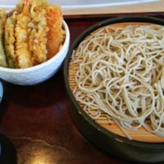 お蕎麦と天丼のセット(蕎麦 寶 （タカラ）)