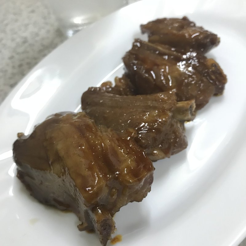 スペアリブ(手作り餃子 サンキュウ)