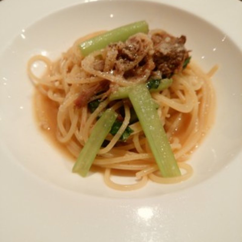 牛ホホ肉のオイル系パスタ(マンジャーモ )