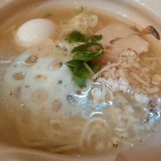 端麗系(新麺 鯛出汁らーめん めで鯛 （SHINMEN MEDETAI）)