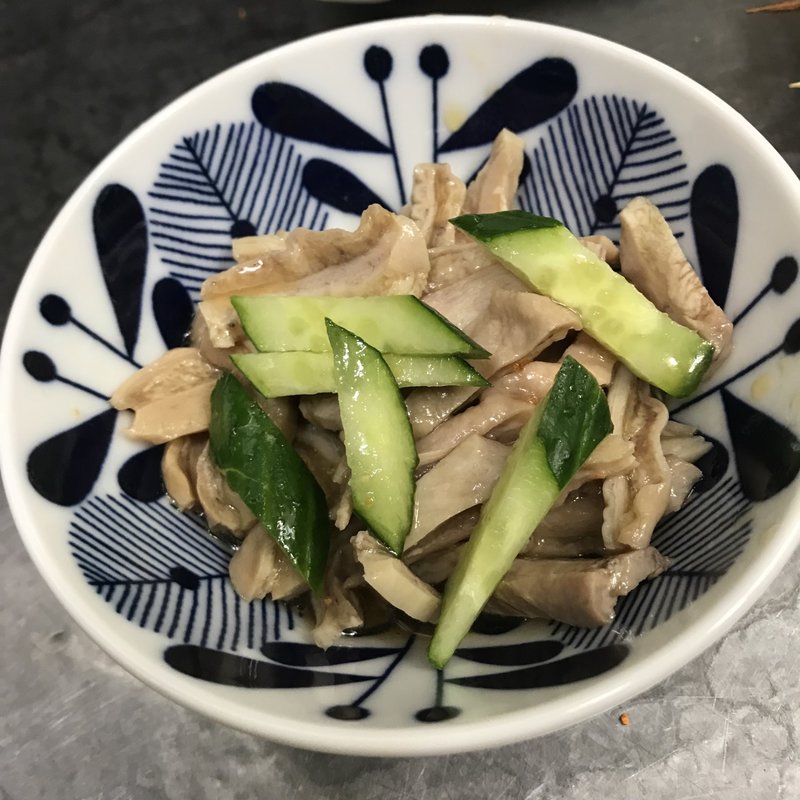 ガツ刺し(山根商店)