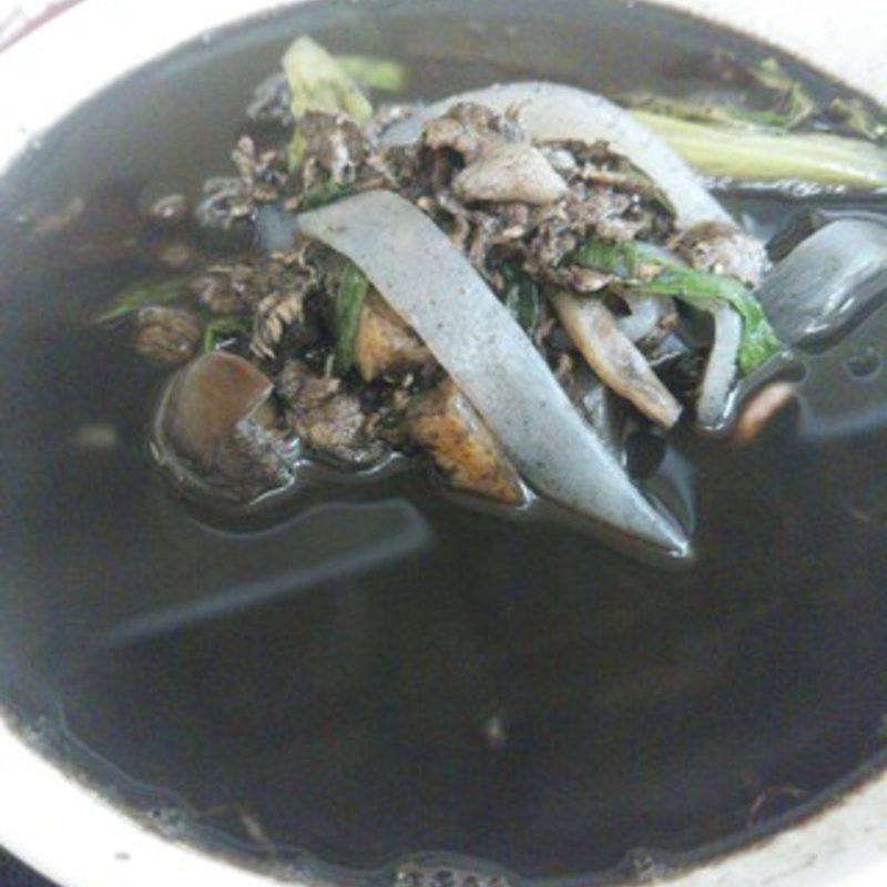 イカスミ汁(創作山羊料理 山原食いなぁ)