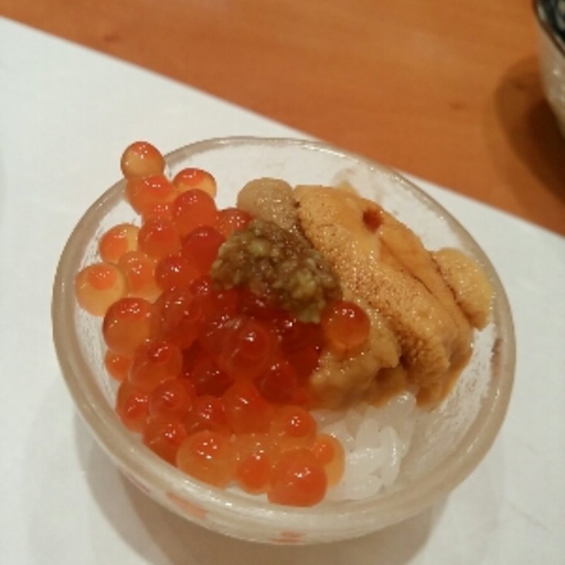 ウニといくらの小鉢盛り(鮨 井上 )