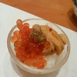 ウニといくらの小鉢盛り(鮨 井上 )