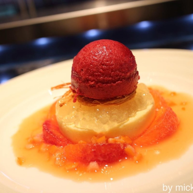 デセールブラッドオレンジ(Toshi Yoroizuka Mid Town (トシ ヨロイヅカ ミッドタウン))