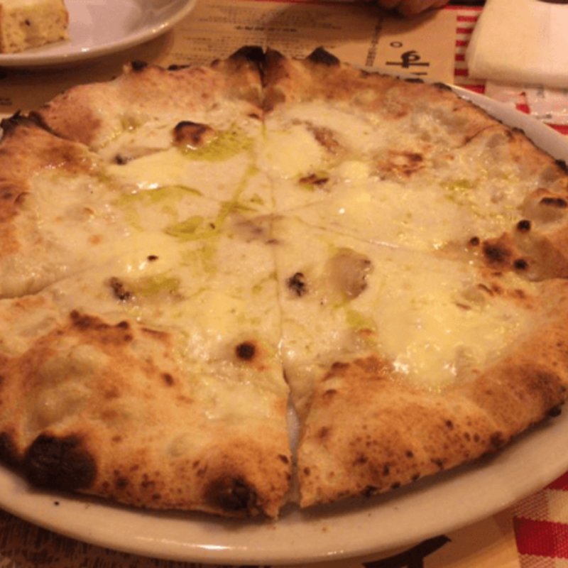 クアトロフォルマッジ(トラットリア・デル・パッチョコーネ)