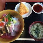 海鮮丼