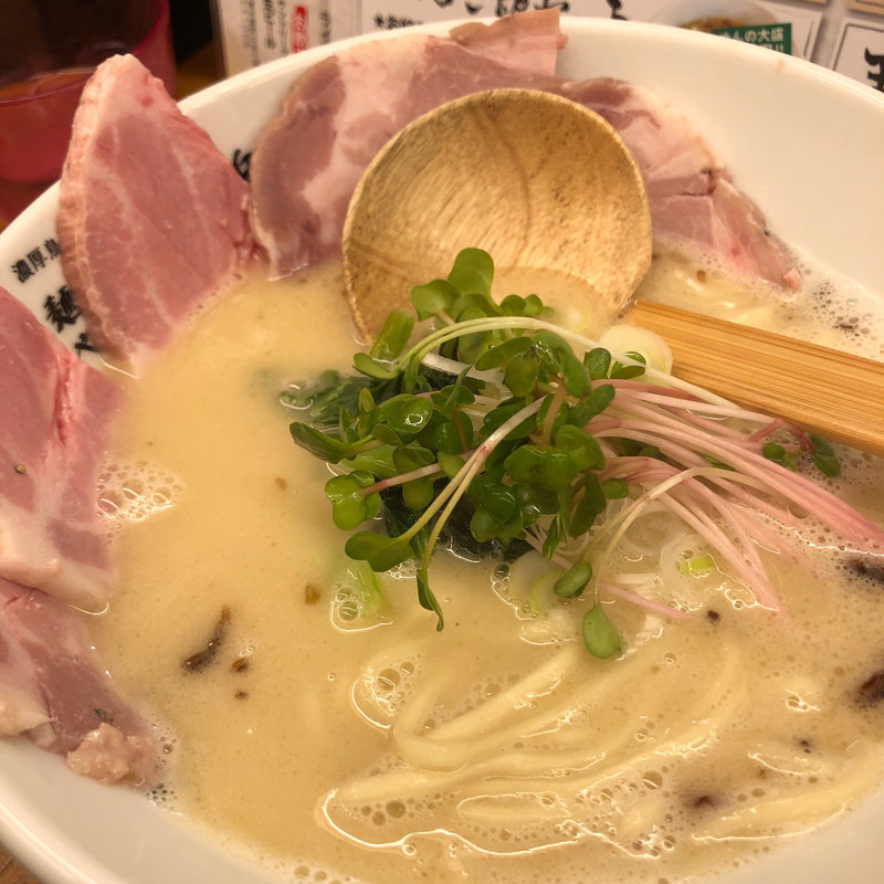 レアチャーシュー肉そば(麺や 鳥の鶏次 )