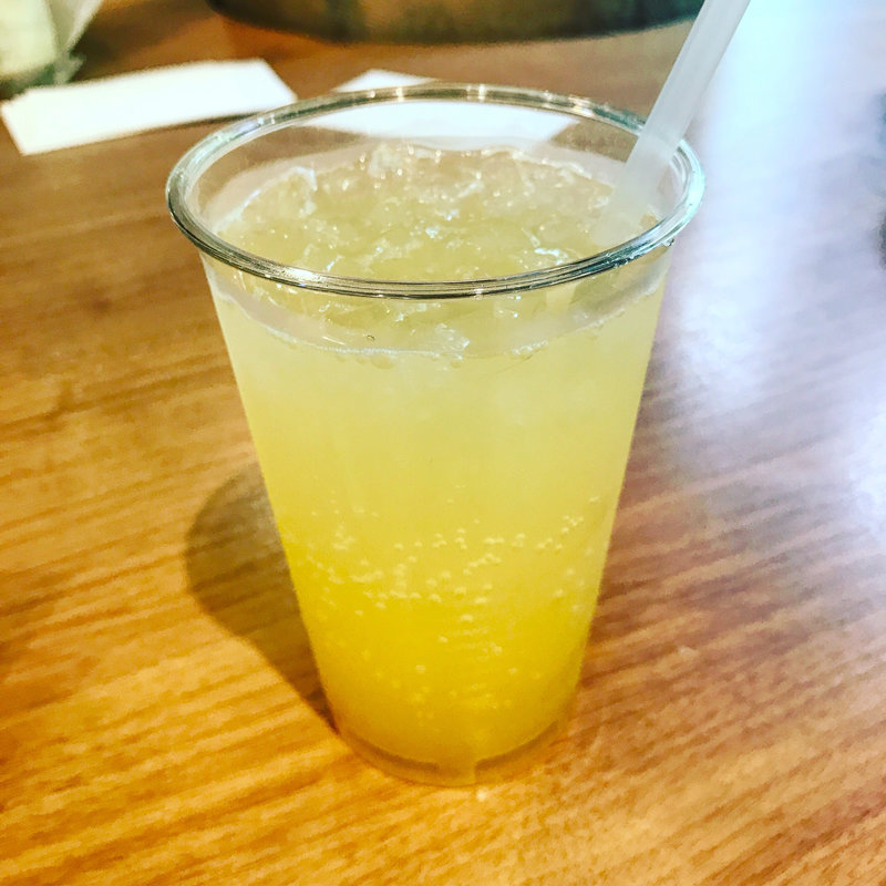 信州りんごのレモンソーダ(トワサンク 上高地店 （trois cinq）)