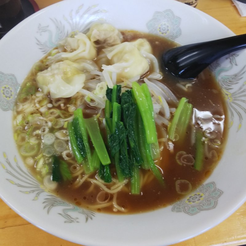 ワンタン麺(あやラーメン)