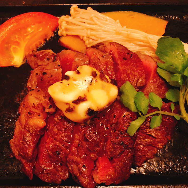 熟成牛の石焼き トリュフバター添え(隠れ房 池袋店)