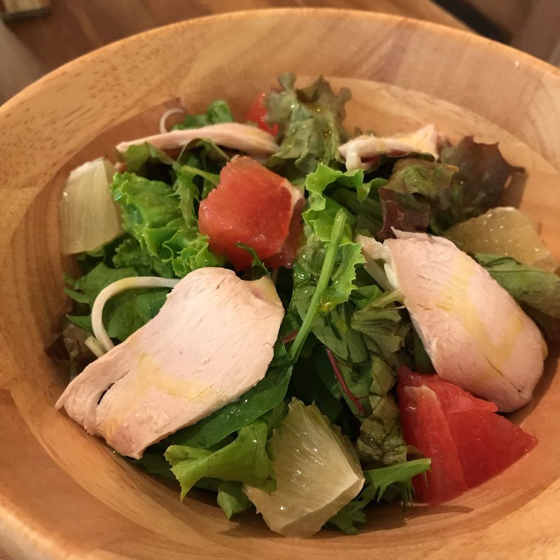 鶏ハムのビネガーサラダ(クシヤキとワイン CASSIWA(カッシーワ) 東通り店)