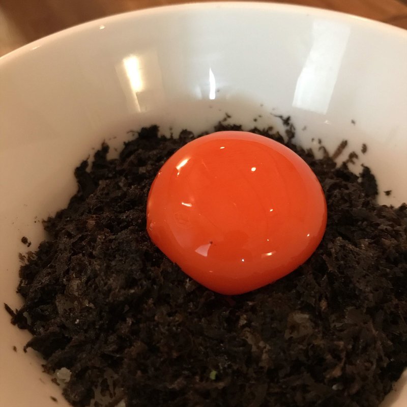 トリュフたまごかけ御飯(クシヤキとワイン CASSIWA(カッシーワ) 東通り店)