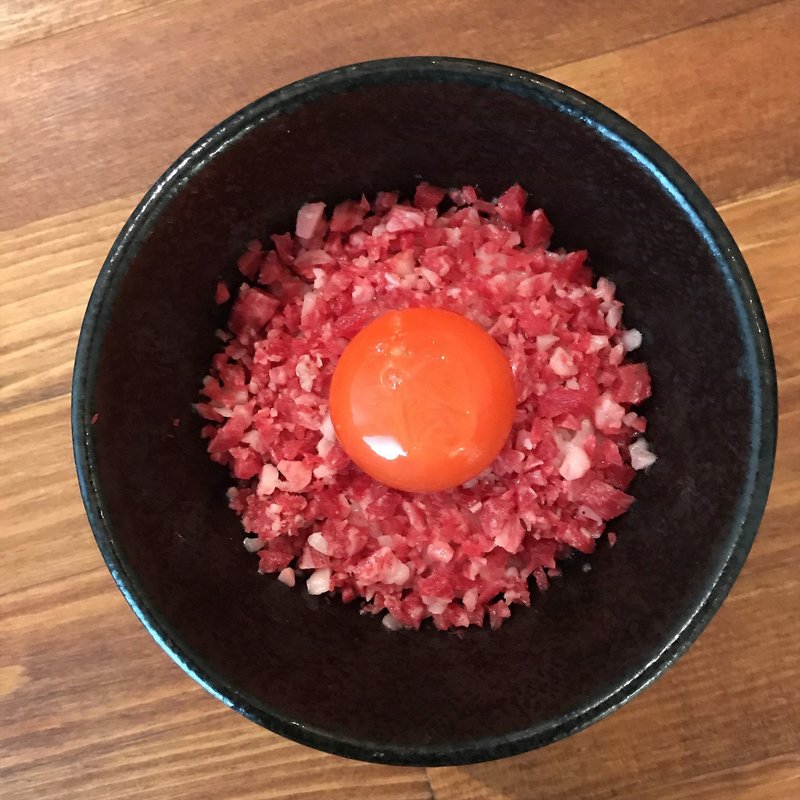 肉とろたまごかけ御飯(クシヤキとワイン CASSIWA(カッシーワ) 東通り店)