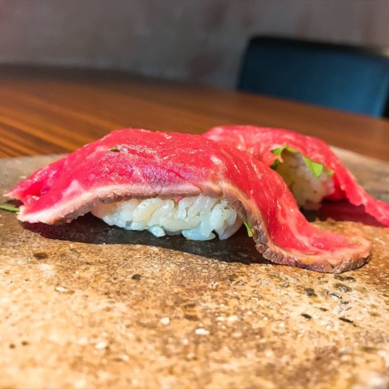 肉寿司(肉バルGAM 梅田お初天神店)