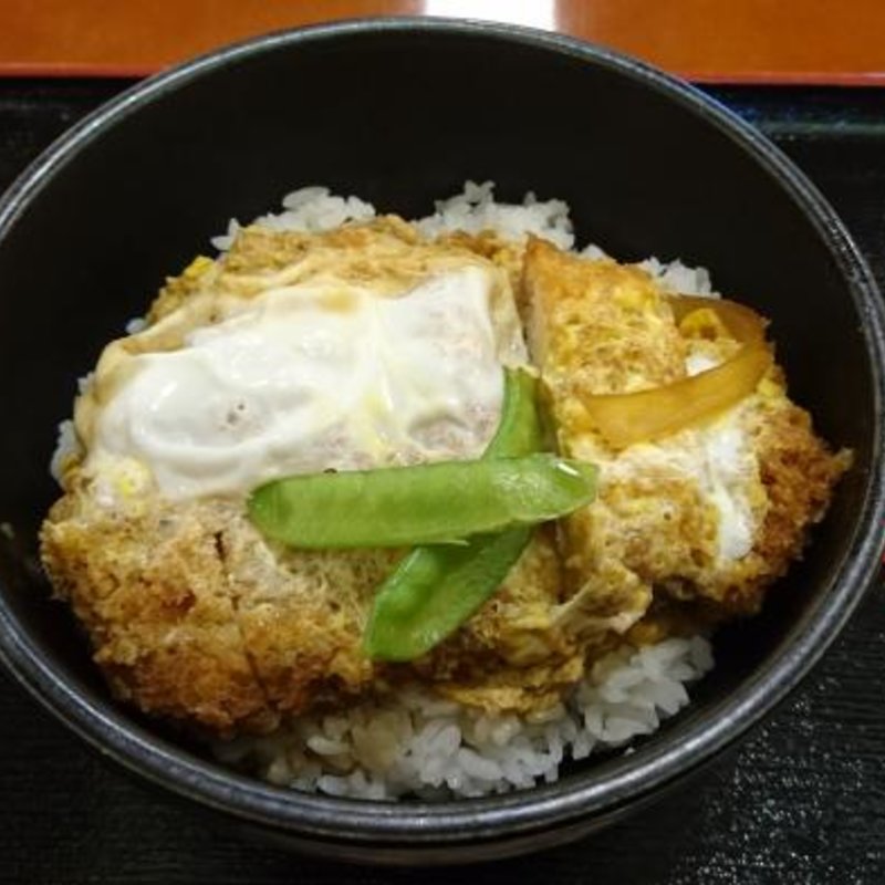 かつ丼大盛り(JRAウインズ石和レストラン )