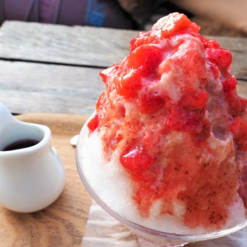 雪氷・生いちごミルク(Cafe Madu ENOSHIMA)